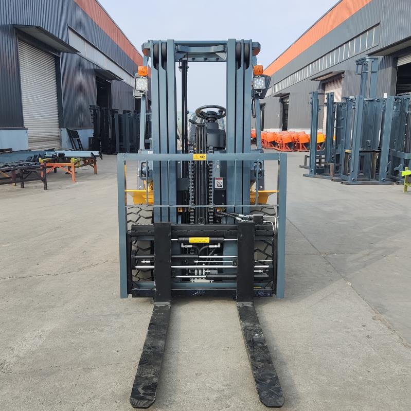 رافعة شوكية صغيرة Small Forklift