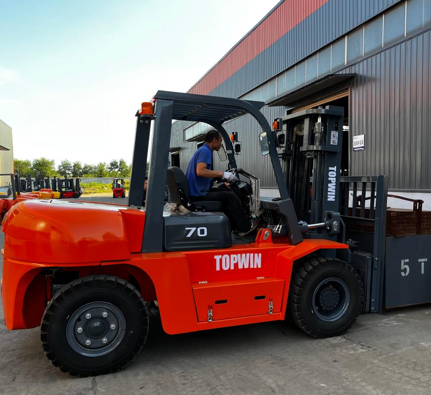 اختبار الرافعة الشوكية 7000 كجم 7000kg Forklift Test
