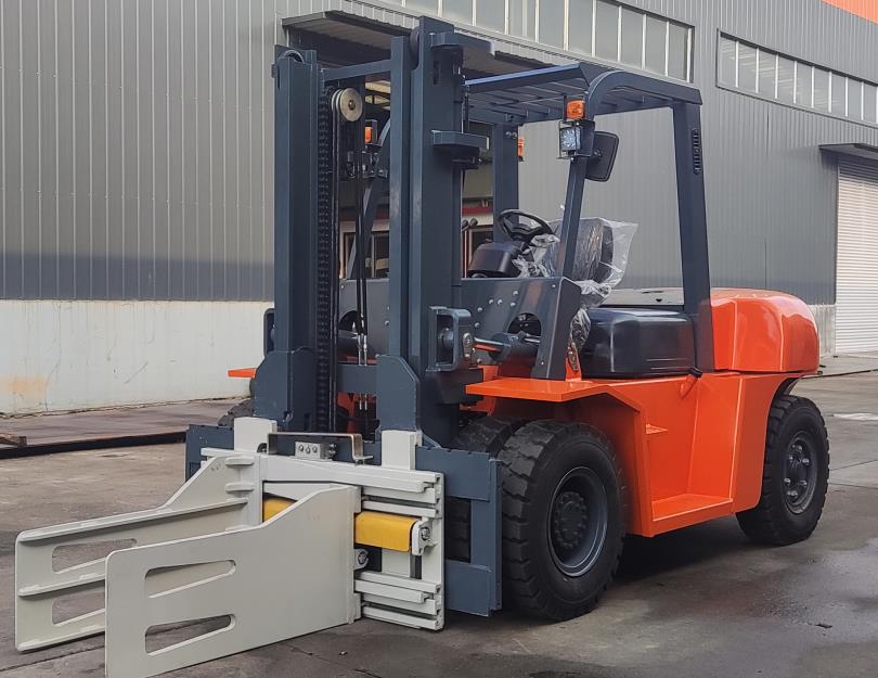 رافعة شوكية بالة Bale Forklift